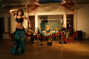 Bellydance show with a live band